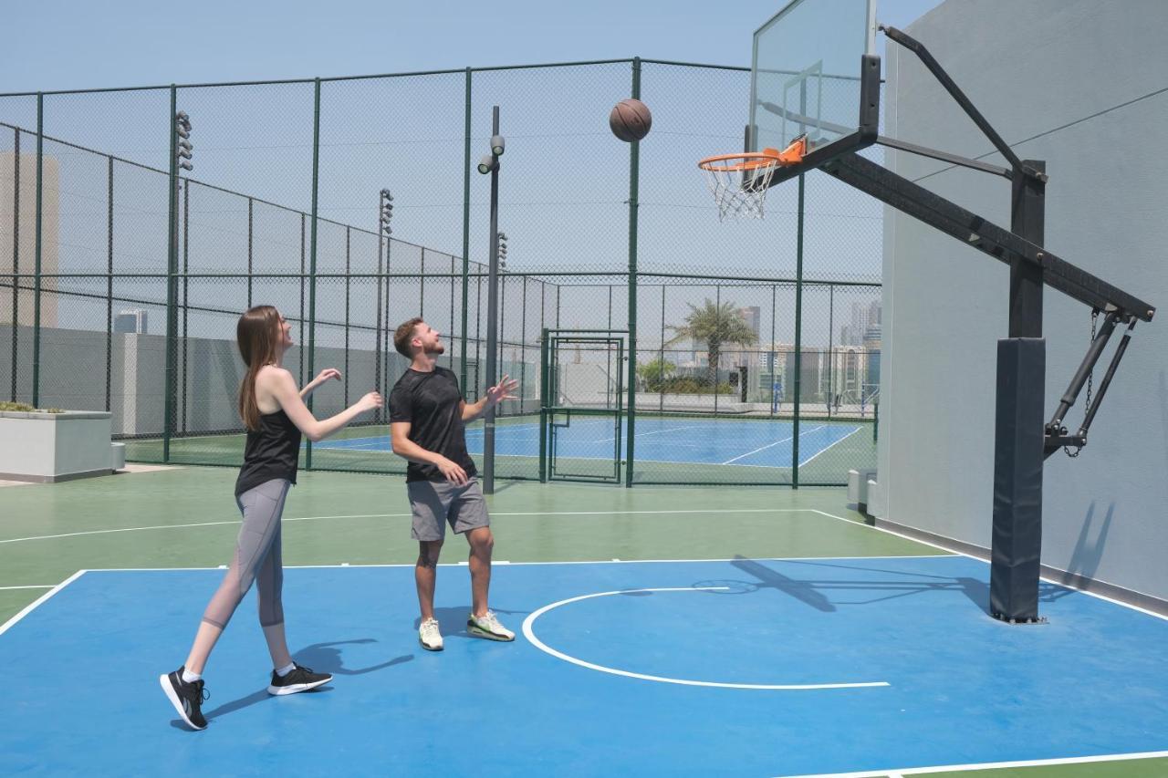 Charthouse Bahrain Hotell Manama Exteriör bild Basketball at the Dubai Sports Hub