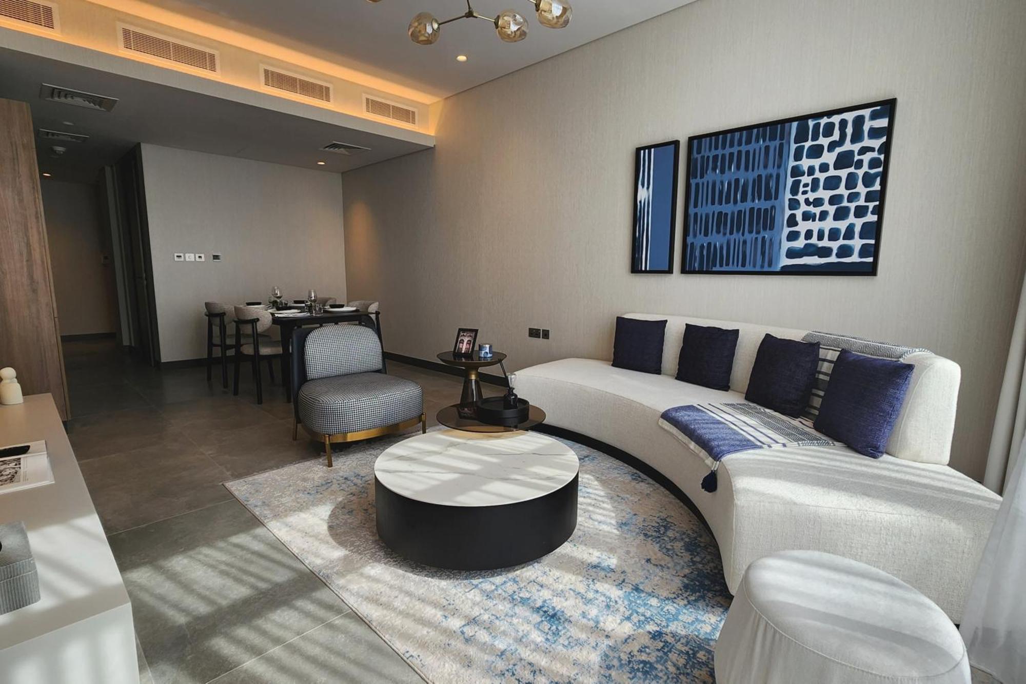 Charthouse Bahrain Hotell Manama Exteriör bild A living room at the Ritz-Carlton, DIFC