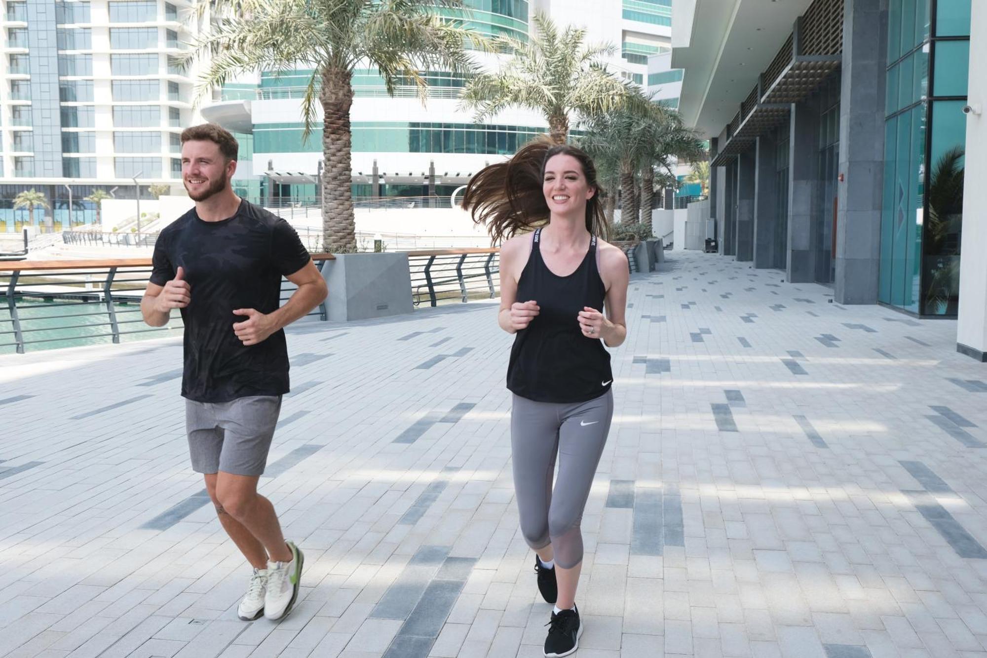 Charthouse Bahrain Hotell Manama Exteriör bild Runners in Dubai